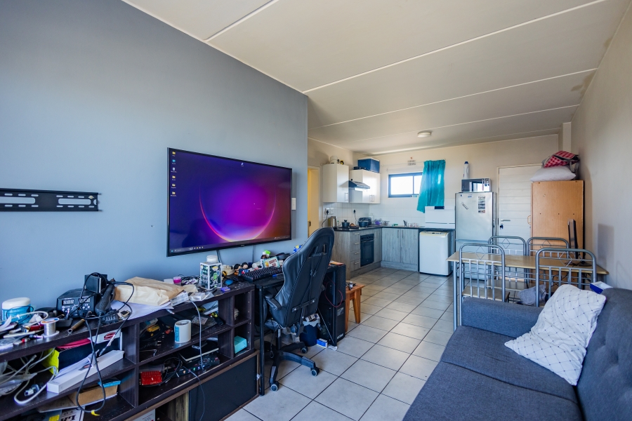 1 Bedroom Property for Sale in Parklands North Western Cape